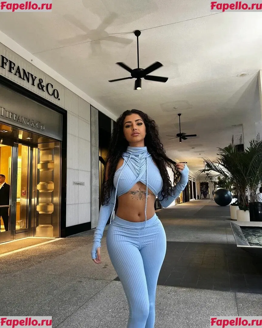 Malu Trevejo Onlyfans Photo Gallery