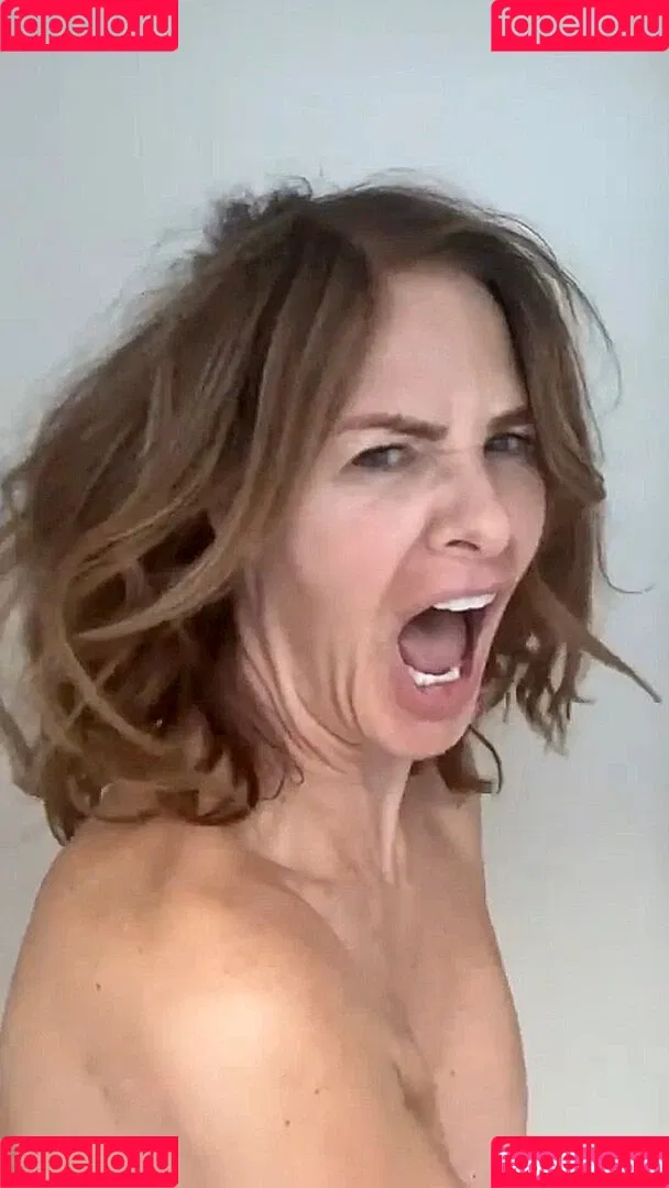 Trinny Woodall Onlyfans Photo Gallery